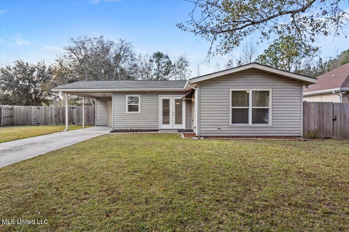 location location location great location! cute as can be! clean and move in ready! just north of the interstate, crossroads shopping center, sam's club, and more. city convenience but located in the county. nice back yard and privacy fenced! great for the kids and pets. new flooring in in the main part of the home. great price and great location. did i mention that it is usda eligible? make your appointment today!